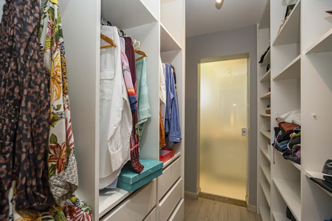 Imagem Sobrado com 5 Quartos à Venda, 213 m² em Abranches - Curitiba Imagem Sobrado com 5 Quartos à Venda, 213 m² em Abranches - Curitiba
