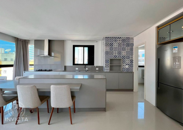Imagem Apartamento com 3 Quartos à Venda, 123 m² em Centro - Balneário Camboriú Imagem Apartamento com 3 Quartos à Venda, 123 m² em Centro - Balneário Camboriú