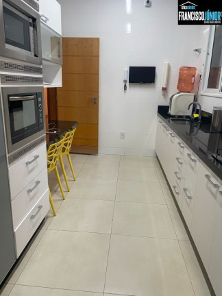 Imagem Casa com 3 Quartos à Venda, 385 m² em Setor Central - Goiânia