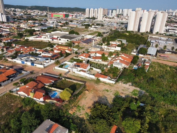Imagem Terreno à Venda, 2.000 m² em Candelária - Natal Imagem Terreno à Venda, 2.000 m² em Candelária - Natal