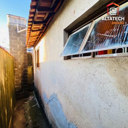 Imagem Casa com 2 Quartos à Venda, 70 m² em Estância São José - Poços De Caldas