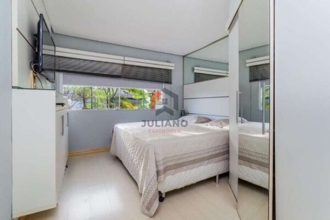 Imagem Casa com 3 Quartos à Venda, 178 m² em Jardim Itu Sabará - Porto Alegre