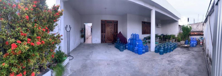 Imagem Casa com 5 Quartos à Venda, 250 m² em Ponto Novo - Aracaju Imagem Casa com 5 Quartos à Venda, 250 m² em Ponto Novo - Aracaju