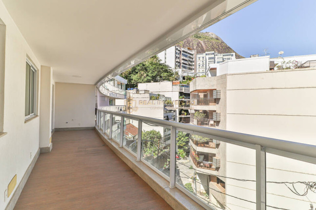 Imagem Apartamento com 4 Quartos à Venda, 179 m² em Lagoa - Rio De Janeiro Imagem Apartamento com 4 Quartos à Venda, 179 m² em Lagoa - Rio De Janeiro