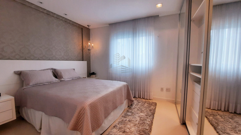 Imagem Apartamento com 3 Quartos à Venda, 256 m² em Centro - Balneário Camboriú