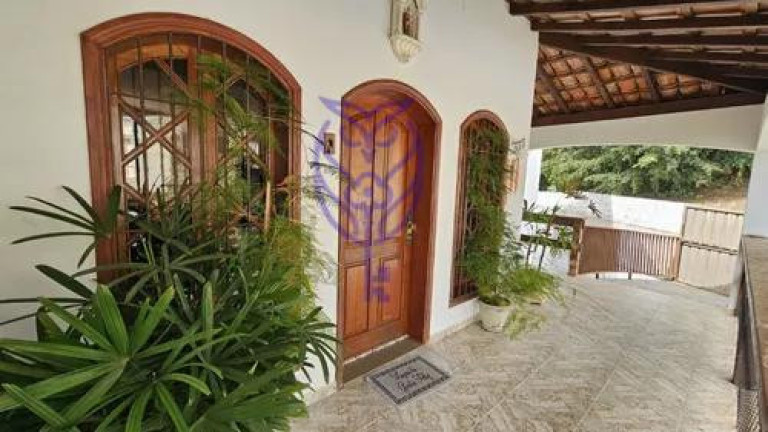 Imagem Casa com 3 Quartos à Venda, 383 m² em Centro - Serra Negra Imagem Casa com 3 Quartos à Venda, 383 m² em Centro - Serra Negra