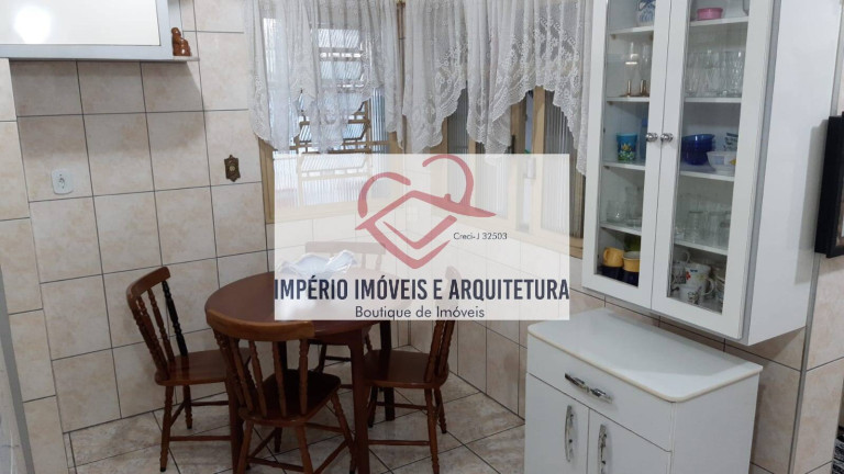 Imagem Casa com 3 Quartos à Venda, em Centro - Caraguatatuba Imagem Casa com 3 Quartos à Venda, em Centro - Caraguatatuba