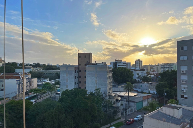 Imagem Apartamento com 3 Quartos à Venda, 82 m² em Santana - Porto Alegre
