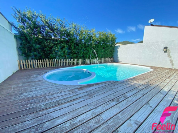 Imagem Casa com 3 Quartos à Venda, 128 m² em Ribeirão Da Ilha - Florianópolis Imagem Casa com 3 Quartos à Venda, 128 m² em Ribeirão Da Ilha - Florianópolis