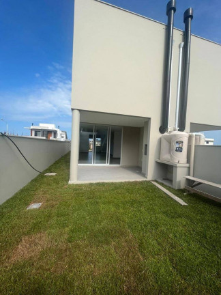 Imagem Casa com 3 Quartos à Venda, em Campeche - Florianópolis Imagem Casa com 3 Quartos à Venda, em Campeche - Florianópolis