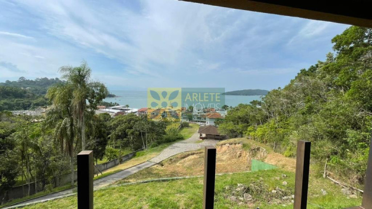 Imagem Casa com 13 Quartos à Venda, 119.891 m² em Centro - Porto Belo Imagem Casa com 13 Quartos à Venda, 119.891 m² em Centro - Porto Belo