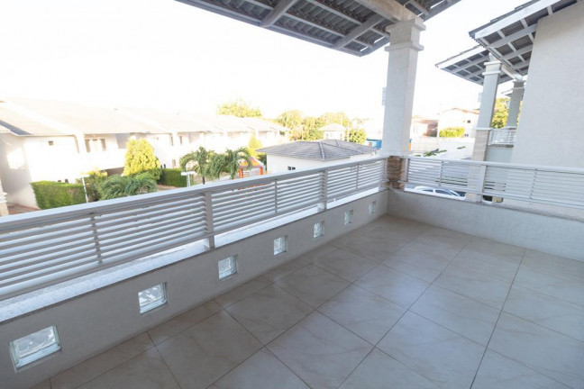 Imagem Casa com 3 Quartos à Venda, 275 m² em Cambeba - Fortaleza Imagem Casa com 3 Quartos à Venda, 275 m² em Cambeba - Fortaleza