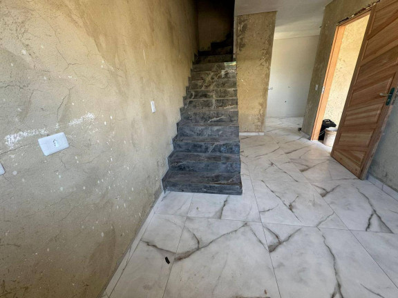 Sobrado com 3 Quartos à Venda, 79 m² em Tatuquara - Curitiba