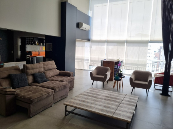 Imagem Imóvel com 3 Quartos à Venda, 238 m² em Vila Suzana - São Paulo Imagem Imóvel com 3 Quartos à Venda, 238 m² em Vila Suzana - São Paulo