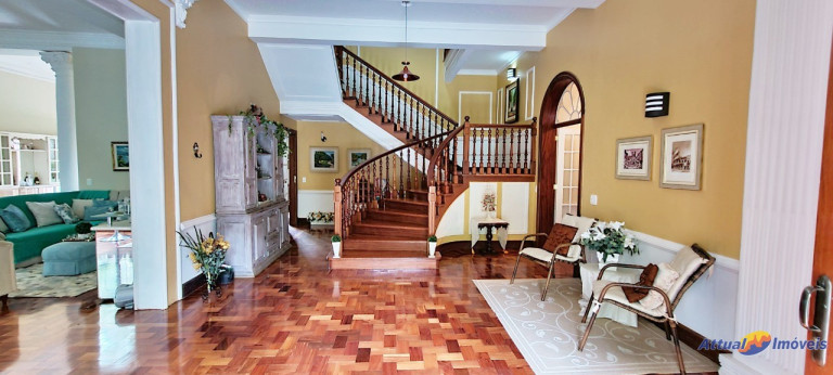 Imagem Casa com 6 Quartos à Venda, 775 m² em Quebra Frascos - Teresópolis Imagem Casa com 6 Quartos à Venda, 775 m² em Quebra Frascos - Teresópolis