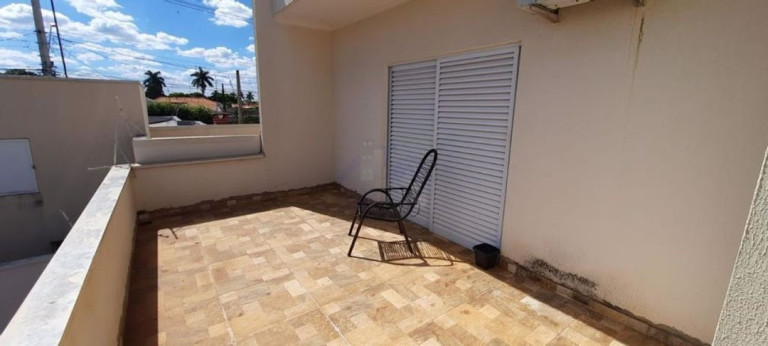 Imagem Sobrado com 3 Quartos à Venda, 199 m² em Centro - Guararapes Imagem Sobrado com 3 Quartos à Venda, 199 m² em Centro - Guararapes