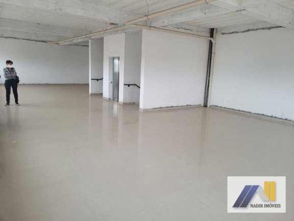 Edifício Residencial para Alugar, 800 m² em Centro - Pouso Alegre