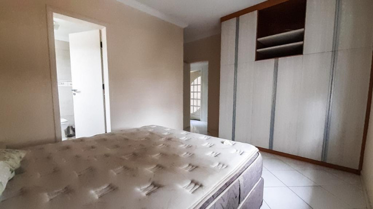 Imagem Apartamento com 3 Quartos à Venda, 176 m² em Pitangueiras - Guarujá