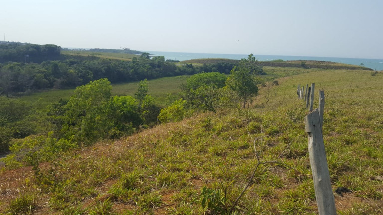 Terreno à Venda, 300 m² em Meaípe - Guarapari