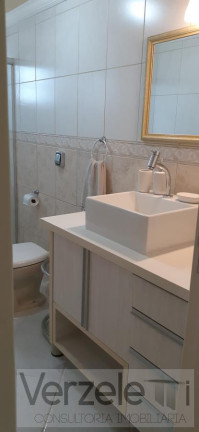 Imagem Apartamento com 2 Quartos para Temporada, 70 m² em Centro - Balneário Camboriú