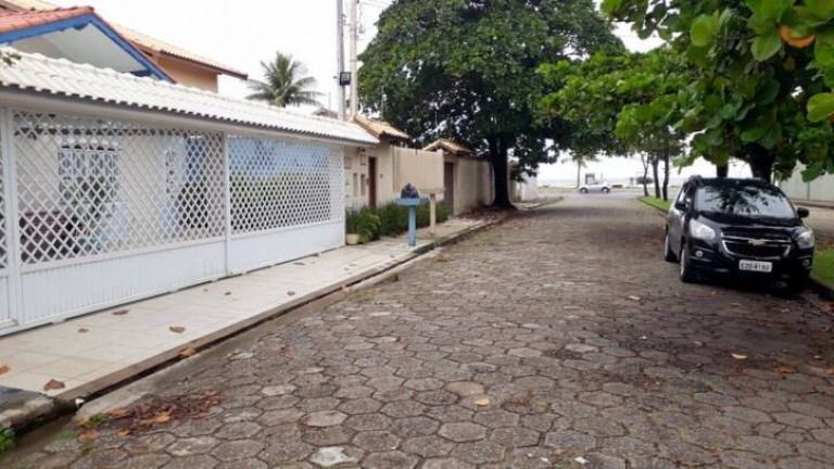 Imagem Casa com 5 Quartos à Venda, 360 m² em Cidade Nova Peruibe - Peruíbe