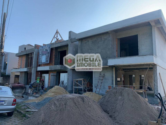 Imagem Casa com 3 Quartos à Venda, 187 m² em Córrego Grande - Florianópolis Imagem Casa com 3 Quartos à Venda, 187 m² em Córrego Grande - Florianópolis