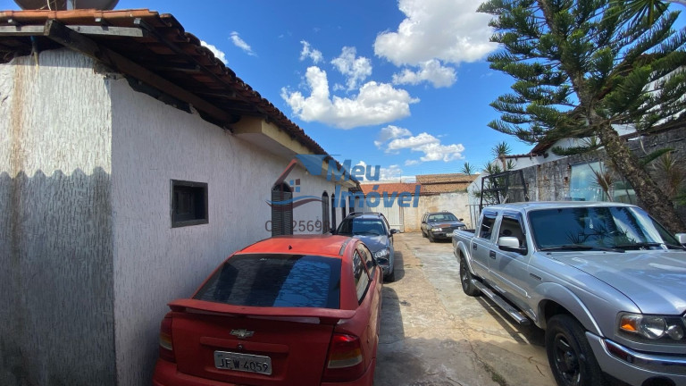Imagem Casa com 3 Quartos à Venda, 400 m² em Taguatinga Norte (taguatinga) - Brasília Imagem Casa com 3 Quartos à Venda, 400 m² em Taguatinga Norte (taguatinga) - Brasília