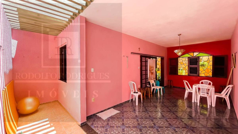 Imagem Casa com 7 Quartos à Venda, 300 m² Imagem Casa com 7 Quartos à Venda, 300 m²