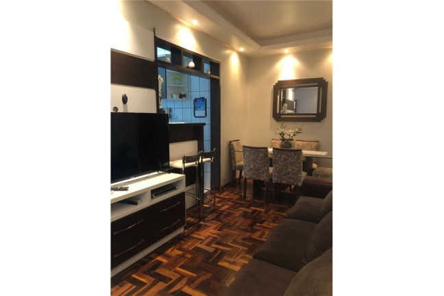 Imóvel com 1 Quarto à Venda,  em Petrópolis - Porto Alegre