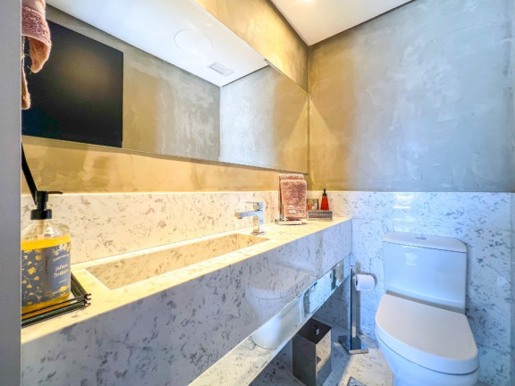 Imagem Apartamento com 3 Quartos à Venda, 261 m² em Petrópolis - Porto Alegre Imagem Apartamento com 3 Quartos à Venda, 261 m² em Petrópolis - Porto Alegre