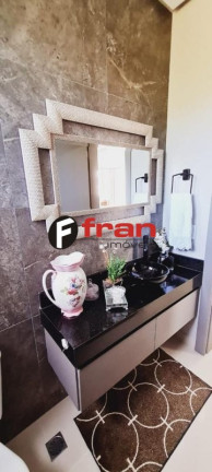 Imagem Casa com 3 Quartos à Venda, 280 m² em Córrego Grande - Florianópolis Imagem Casa com 3 Quartos à Venda, 280 m² em Córrego Grande - Florianópolis