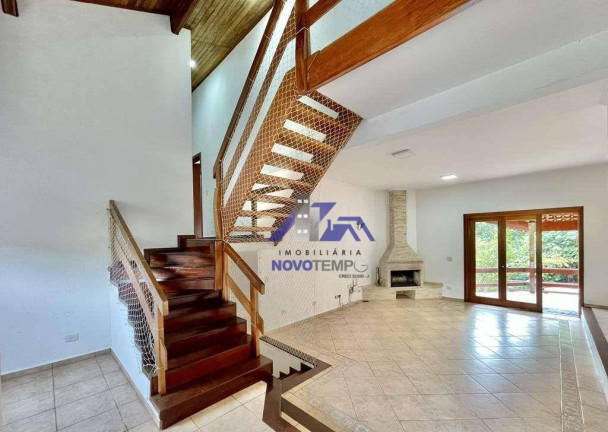 Imagem Sobrado com 5 Quartos à Venda, 360 m² em São Fernando Residência - Barueri Imagem Sobrado com 5 Quartos à Venda, 360 m² em São Fernando Residência - Barueri