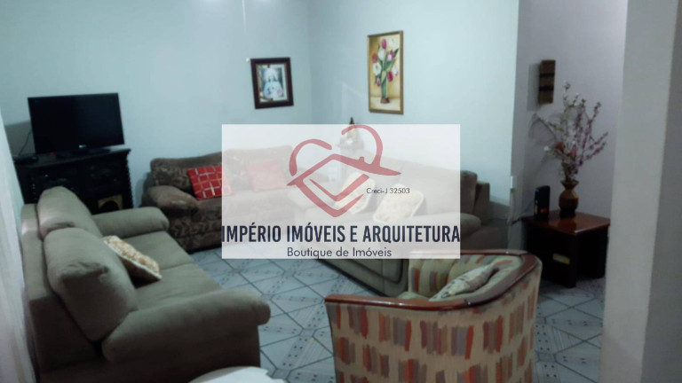 Casa com 3 Quartos à Venda,  em Centro - Caraguatatuba