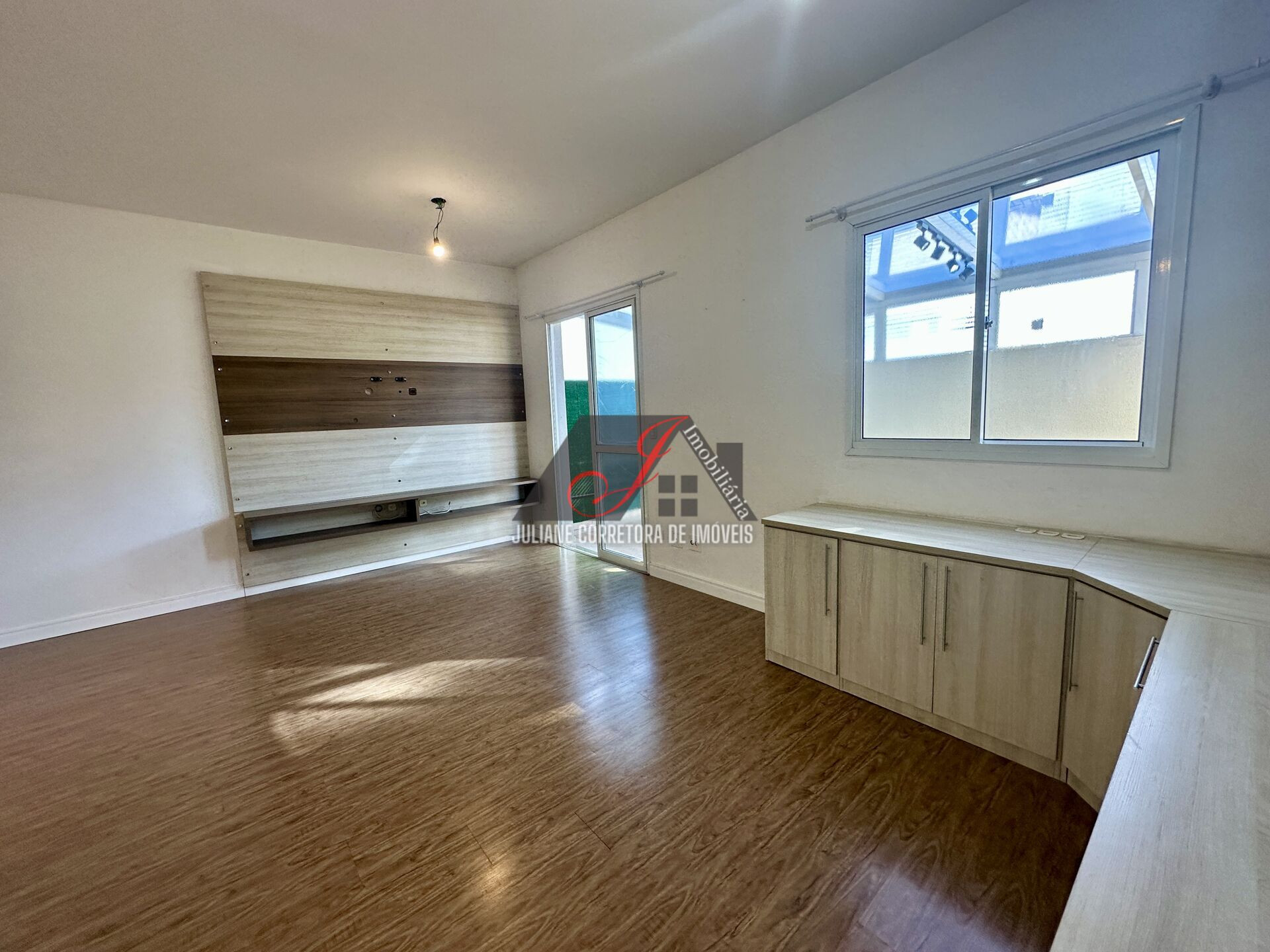Imagem Apartamento com 3 Quartos à Venda, 59 m² em Campo Comprido - Curitiba