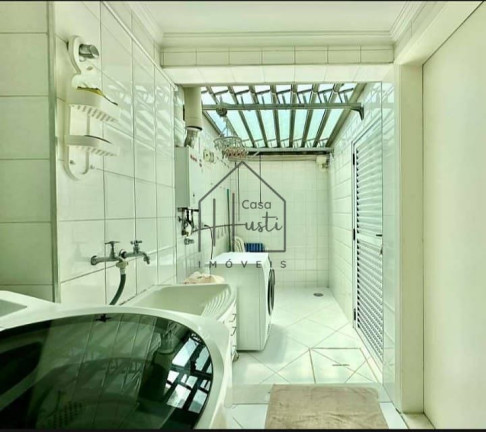 Imagem Casa com 3 Quartos à Venda, 210 m² em Chácara Pavoeiro - Cotia Imagem Casa com 3 Quartos à Venda, 210 m² em Chácara Pavoeiro - Cotia