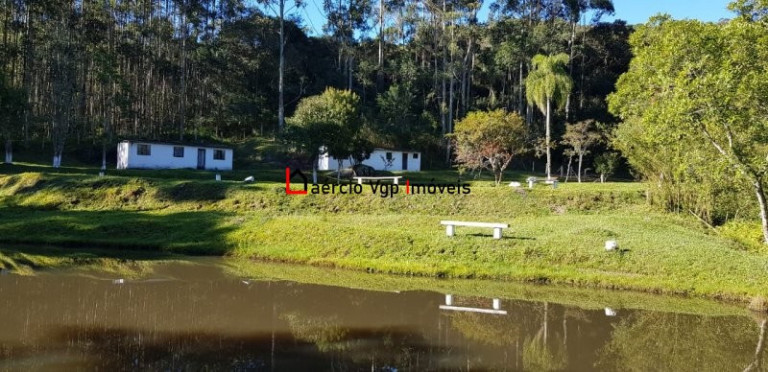 Imagem Imóvel com 2 Quartos à Venda, 133.100 m² em Carmo Messias - Ibiúna