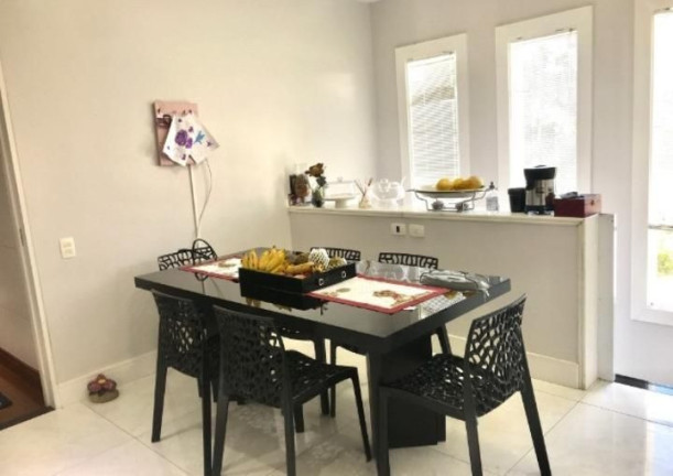 Imagem Casa com 4 Quartos à Venda, 501 m² em Várzea - Teresópolis