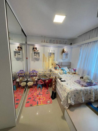 Imagem Apartamento com 3 Quartos à Venda, 121 m² em Centro - Balneário Camboriú Imagem Apartamento com 3 Quartos à Venda, 121 m² em Centro - Balneário Camboriú