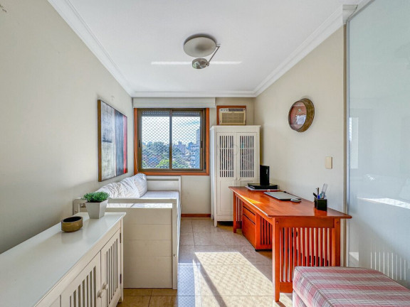 Imagem Imóvel com 3 Quartos à Venda, em Petrópolis - Porto Alegre Imagem Imóvel com 3 Quartos à Venda, em Petrópolis - Porto Alegre