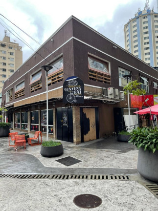Sala Comercial à Venda, 860 m² em Centro - Balneário Camboriú