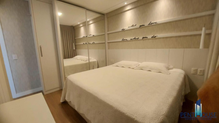 Imagem Apartamento com 3 Quartos à Venda, 122 m² em Centro - Balneário Camboriú Imagem Apartamento com 3 Quartos à Venda, 122 m² em Centro - Balneário Camboriú