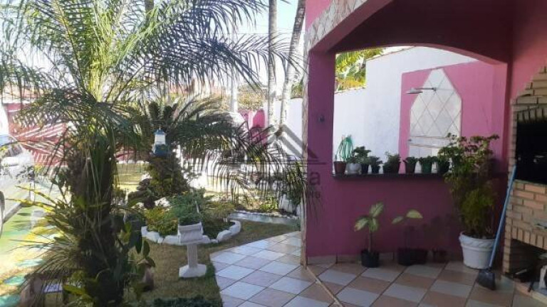 Imagem Casa com 3 Quartos à Venda, 290 m² em Jardim Jamaica - Itanhaém