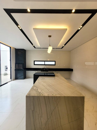 Imagem Casa com 4 Quartos à Venda, 175 m² em Setor Três Marias - Goiânia Imagem Casa com 4 Quartos à Venda, 175 m² em Setor Três Marias - Goiânia