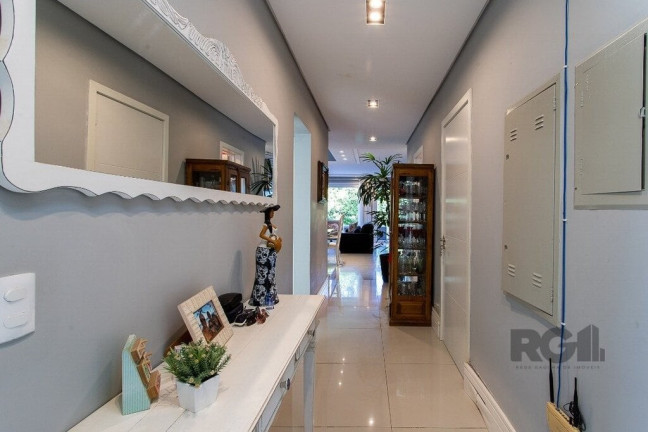 Imagem Imóvel com 4 Quartos à Venda, 219 m² em Belém Novo - Porto Alegre Imagem Imóvel com 4 Quartos à Venda, 219 m² em Belém Novo - Porto Alegre