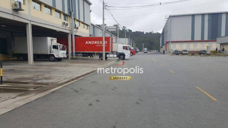 Imagem Galpão para Alugar, 10.032 m² em Parque Industrial Ramos De Freitas - Embu Das Artes Imagem Galpão para Alugar, 10.032 m² em Parque Industrial Ramos De Freitas - Embu Das Artes