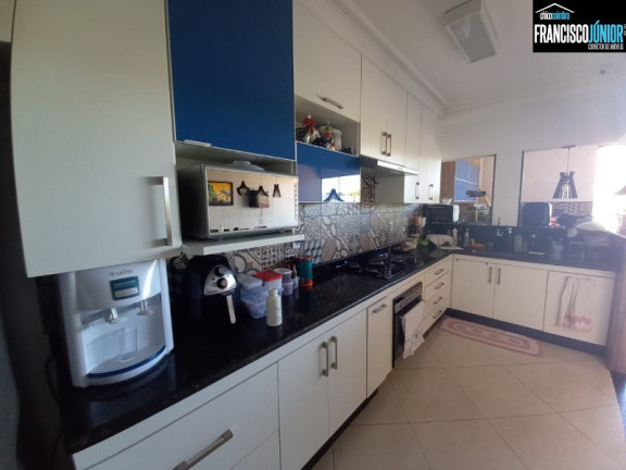 Imagem Casa com 3 Quartos à Venda, 210 m² em Setor Aeroporto - Goiânia