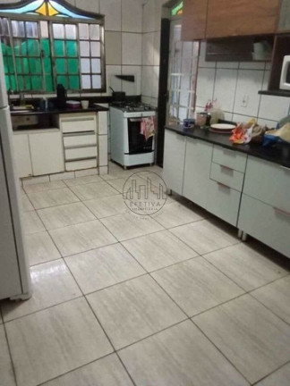 Imagem Casa com 5 Quartos à Venda, 300 m² em Samambaia Norte (samambaia) - Brasília