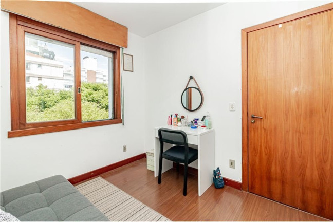 Imagem Apartamento com 2 Quartos à Venda, 117 m² em Moinhos De Vento - Porto Alegre Imagem Apartamento com 2 Quartos à Venda, 117 m² em Moinhos De Vento - Porto Alegre