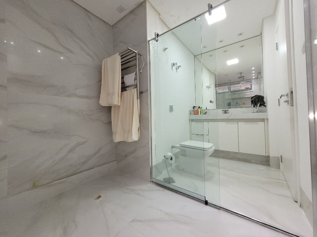 Imagem Apartamento com 3 Quartos à Venda, 130 m² em Pitangueiras - Guarujá Imagem Apartamento com 3 Quartos à Venda, 130 m² em Pitangueiras - Guarujá
