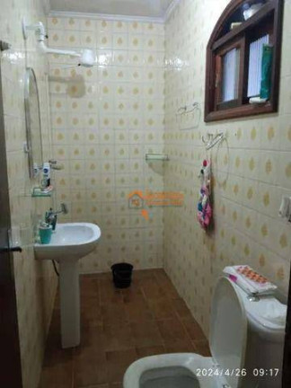 Imagem Sobrado com 3 Quartos à Venda, 200 m² em Jardim Presidente Dutra - Guarulhos Imagem Sobrado com 3 Quartos à Venda, 200 m² em Jardim Presidente Dutra - Guarulhos